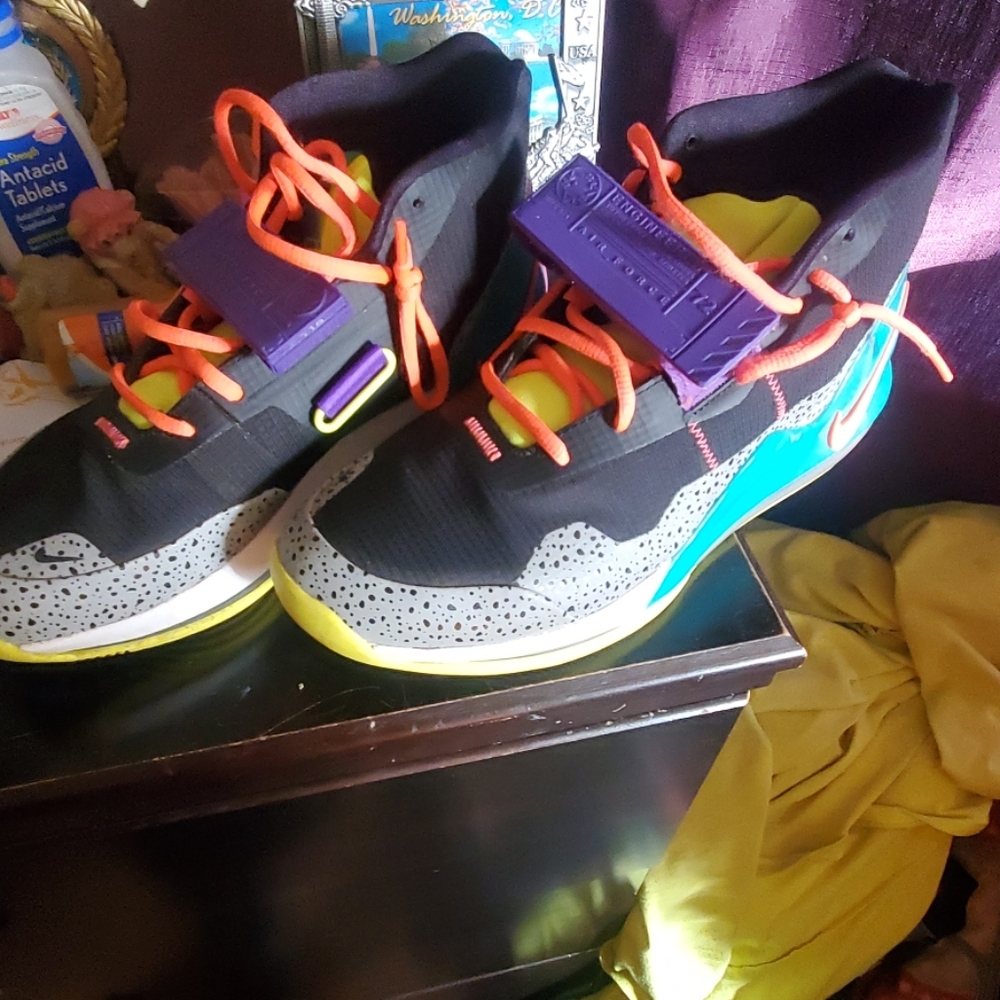 Sheos - Picture 3 of 4